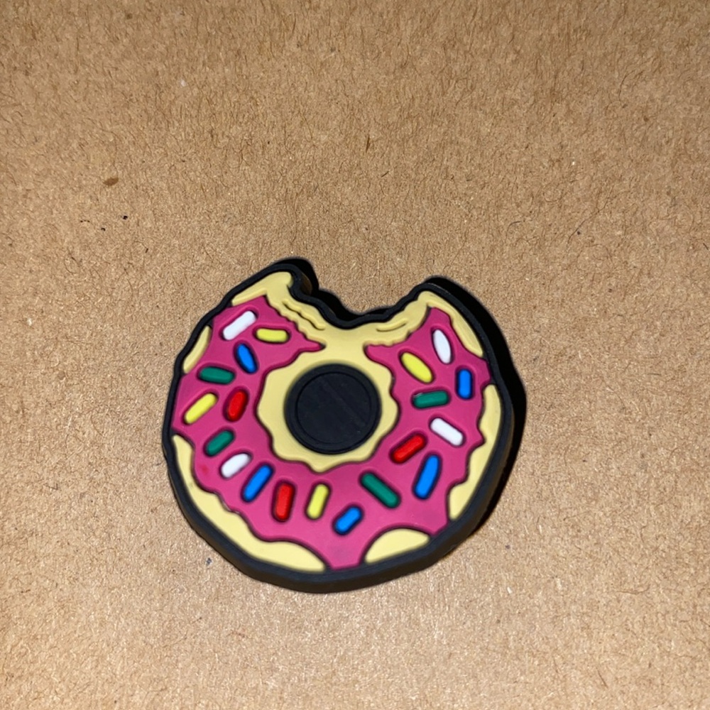 🐊6/$12🐊 Sprinkle Donut- Dunkin’ Donuts Croc Charm
